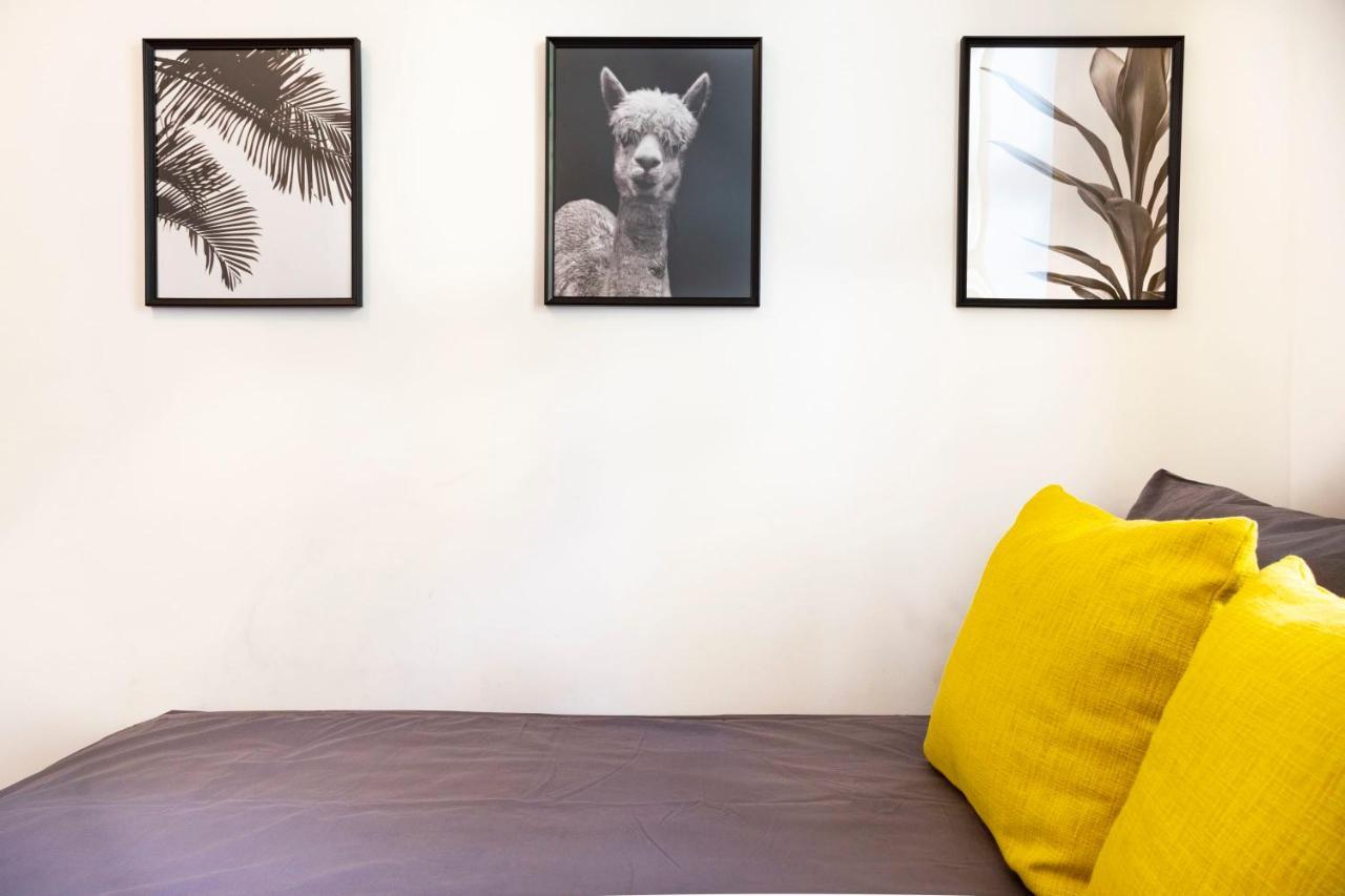 Modern 4 Bedroom In - Charlottenburg Berlino