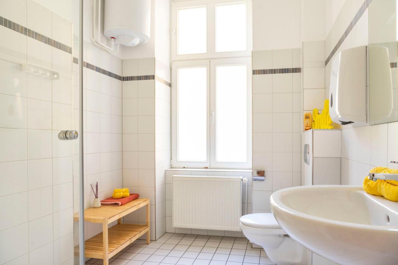 Apartment Modern 4 Bedroom In - Charlottenburg *